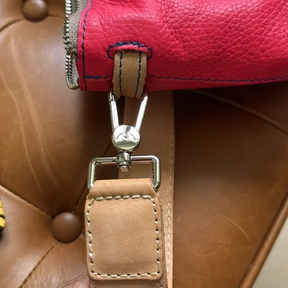 Consuela Maren Your Way Vibrant Pink Shoulder Bag - Picture 4 of 11